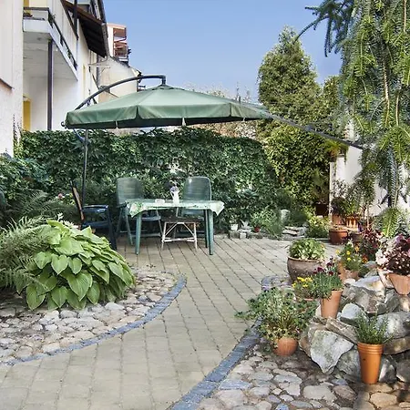 Gasthof Apartmany - Penzion Smetanka 3*